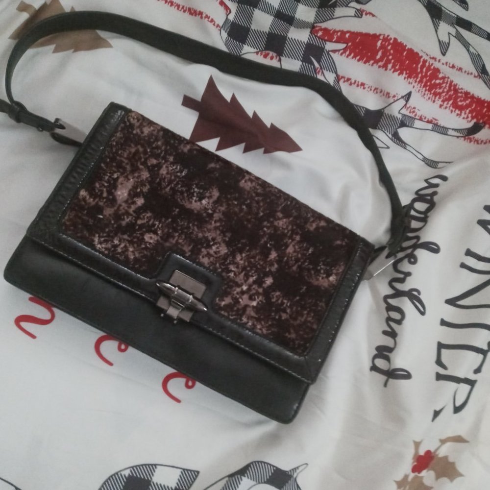 Purse - Picture 2 of 5
